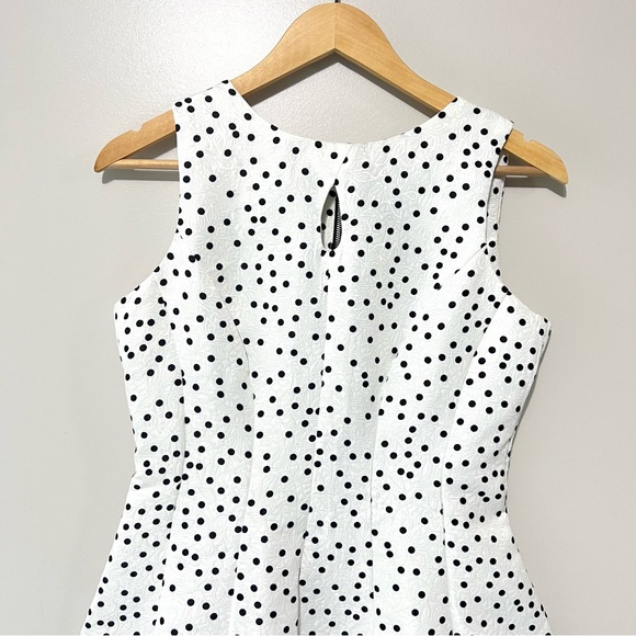 Gabby Skye White Black Polka Dot Fit and Flare Dress Sleeveless Cocktail Size 6 - Picture 6 of 13